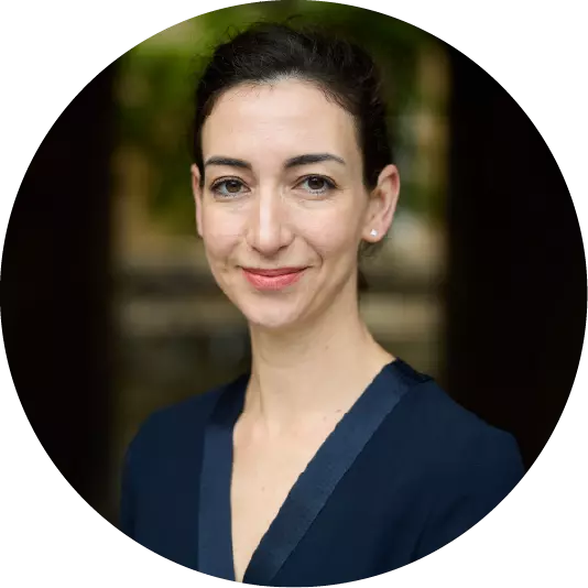 Dr Caroline Green headshot